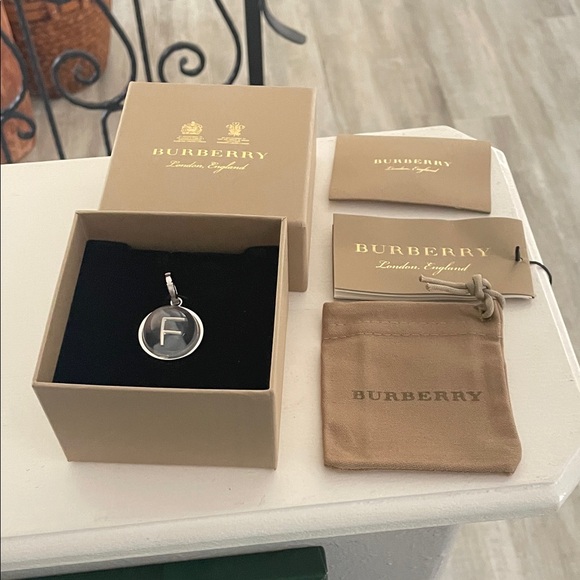 Burberry Bubble “F” Initial Pendant - Picture 1 of 7